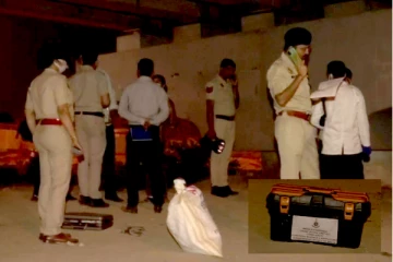 பாதாள சாக்கடை அருகே அழுகிய நிலையில் வெளிநாட்டு பெண்ணின் சடலம்: டெல்லியில் பரபரப்பு