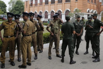 வவுனியாவில் சைக்கிள் திருட்டுடன் தொடர்புபட்ட 4 சந்தேகநபர்கள் கைது