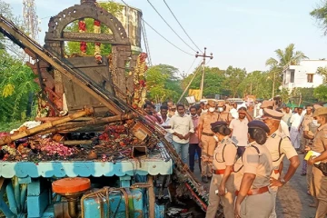 தமிழ் நாட்டை உலுக்கிய கோரம்!! நேரில் பார்த்தவரின் இறுதி நிமிடங்கள் (படங்கள்)