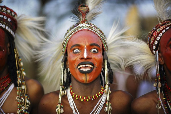 இன்னொருவரின் மனைவி தான் மணப்பெண் - வினோதமாக திருமணம் செய்யும் மக்கள்! | Stealing Anothers Wife And Getting Married