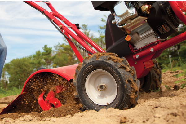 தாத்தாவுடன் வயலுக்குச் சென்ற சிறுவனுக்கு நேர்ந்த துயரம் | Boy Dies Overturns Tiller Polonnaruwa தாத்தாவுடன் வயலுக்குச் சென்ற சிறுவனுக்கு நேர்ந்த துயரம் | Boy Dies Overturns Tiller Polonnaruwa