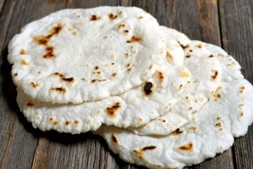 மிஞ்சிய பழைய சாதத்தை வைத்து சப்பாத்தி செய்வது எப்படி? மெது மெதுன்னு இருக்குமாம்