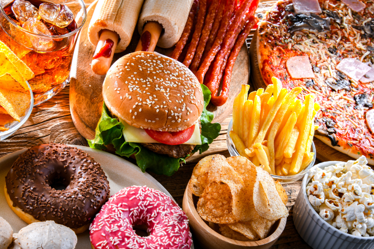 தவறியும் இரவு நேரத்தில் ஐஸ்கிரீம் சாப்பிடாதீர்கள்.. ஏன் தெரியுமா? | Food We Should Avoid In The Night