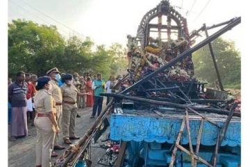 தஞ்சை  தேர் விபத்து - திமுக சார்பில் ₹2 லட்சம் நிவாரணம்