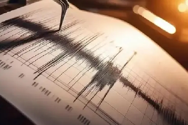 தாய்வானில் பதிவான சக்தி வாய்ந்த நிலநடுக்கம் | Taiwan Rattled By 5 6 Magnitude Earthquake