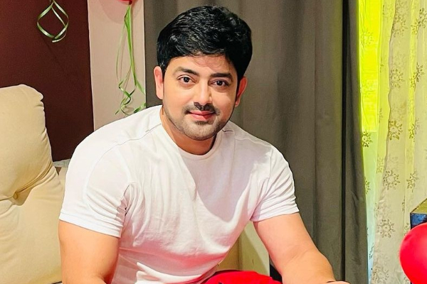 அச்சு அசல் அஜித் போலவே இருக்கும் விஜய் டிவி சீரியல் நடிகர்.. நீங்க அவரை பார்த்து இருக்கீங்களா! இதோ புகைப்படம் | Vijay Tv Serial Actor Who Looks Exactly Like Ajith