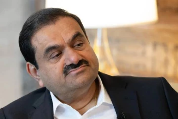 250 மில்லியன் டொலர் லஞ்சம் கொடுக்க முயன்றதாக அதானி மீது வழக்கு.. பின்னணி என்ன?