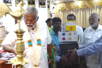 மாணவர்கள் தவறான வழியில் செல்லாது வளப்படுத்துவது துறைசார் அதிகாரிகளது கடமை: டக்ளஸ்