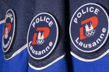 சுவிஸ் நெடுஞ்சாலையில் பெண் செய்த மோசமான செயல்