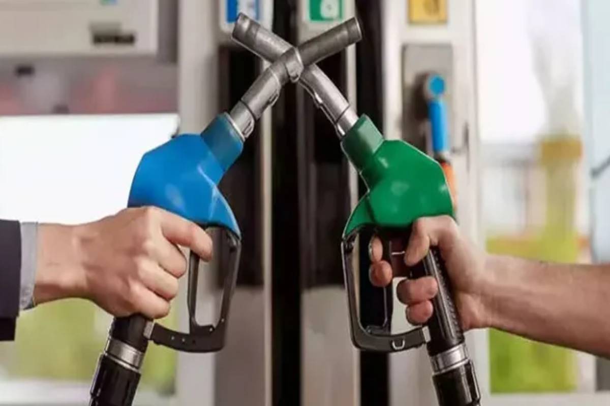 ஹோர்முஸ் நீரிணை முடக்கம்: எரிபொருள் விலை இருமடங்காக உயர்வு - ட்ரம்ப்பின் ரகசிய திட்டம். | Blockade Of The Strait Of Hormuz ஹோர்முஸ் நீரிணை முடக்கம்: எரிபொருள் விலை இருமடங்காக உயர்வு - ட்ரம்ப்பின் ரகசிய திட்டம். | Blockade Of The Strait Of Hormuz