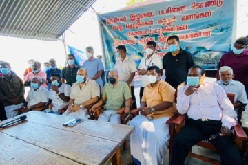 மீனவர் போராட்டத்திற்கு சுமந்திரன்- சாணக்கியன் ஆதரவு;  டக்ளஸ்  பகிரங்கமாக மன்னிப்பு கேட்கவேண்டும்