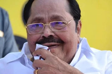 சிங்கப்பூர் பறந்த துரைமுருகன்; முதல்வர் இல்லாத நேரம் - வெடித்த சர்ச்சை!