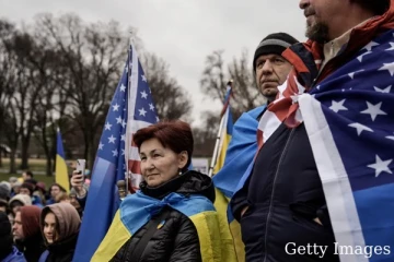 உக்ரைனுக்கு வழங்கும் நிதியை குறைக்க வேண்டும்: பெரும்பாலான அமெரிக்கர்களின் மனநிலை என்ன?