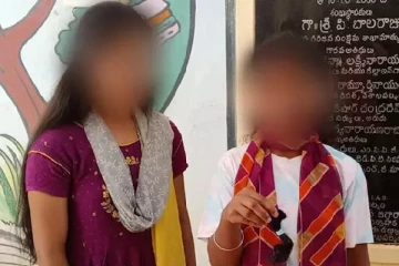 பள்ளிக்கு தாமதமாக வந்த மாணவிகள்; தலைமுடியை வெட்டிய ஆசிரியர் - பகீர் சம்பவம்!