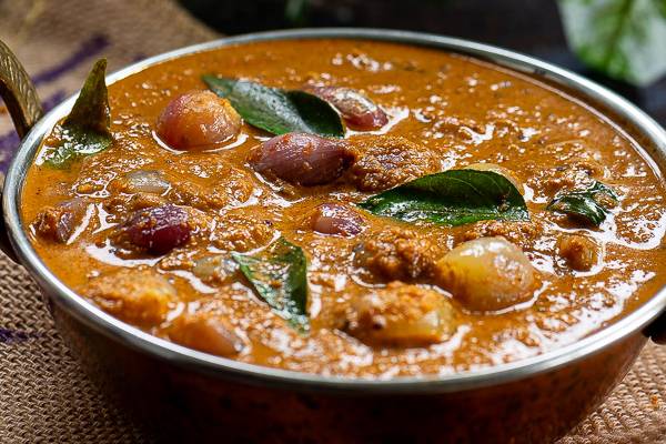 நாவூறும் சுவையில் கேரளா உள்ளி தீயல்.., இலகுவாக செய்வது எப்படி? | Kerala Ulli Theeyal Recipe In Tamil