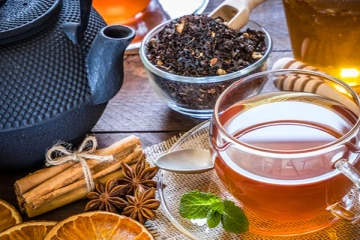 எப்பேர்பட்ட வைரஸ்களையும் ஓட ஓட விரட்டும் மூலிகை டீ! நீங்களும் செய்யலாம்