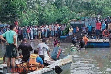 பல உயிர்களை காவு கொண்ட கிண்ணியா படகு விபத்து!நாளை துக்கதினம் அனுஸ்டிக்க தீர்மானம்