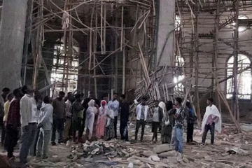 எத்தியோப்பியாவில் கட்டடம் இடிந்து 25 போ் உயிரிழப்பு