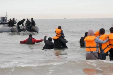 பிரித்தானியாவில் நிகர புலம்பெயர்தல் எண்ணிக்கை வீழ்ச்சி: சொல்லப்படும் காரணங்கள்