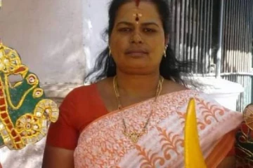 மாமூல் தர மறுத்த வளையல் கடை உரிமையாளரை தாக்கி அதிமுக பெண் நிர்வாகி அட்டகாசம்