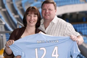 பிரித்தானியாவில் லொட்டரியில் விழுந்த 300 கோடி: கணவன் - மனைவி செய்த நெகிழ்ச்சி செயல்