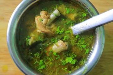 சிக்கன் ரசம் செய்து சாப்பிட்டதுண்டா?... 5 நிமிடத்தில் ஈஸியா செய்திடலாம்