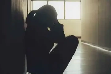 மாமனார் முன்னே மருமகளை கொடுமை செய்த மாமியார்.. இறுதியில் இளம்பெண் எடுத்த அதிரடி முடிவு!