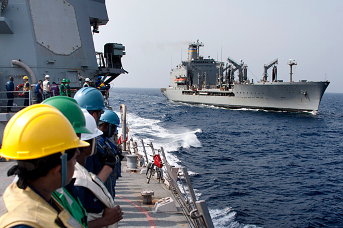 இன்னும் சில மணிநேரங்களில் ஹோர்முஸில் அதிரடியாக களமிறங்கும் அமெரிக்க கடற்படை! | Us Says Blockade Iran Ports Start Within Hours