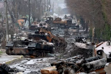 சாலை முழுவதும் எரிந்த சடலங்கள், இராணுவ டாங்கிகள்: பகீர் கிளப்பும் உக்ரைன் நகரம்