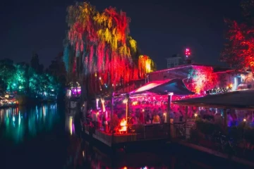 இரவு வாழ்க்கைக்கு சிறப்பான நகரங்கள் - இரவின் காதலர்கள் கட்டாயம் பார்க்க வேண்டிய இடங்கள்!