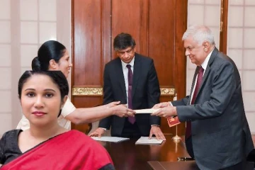 பெண்கள் மற்றும் சிறுவர் விவகார இராஜாங்க அமைச்சராக சீதா அரம்பேபொல பதவிப் பிரமாணம்