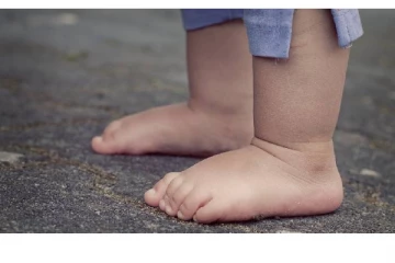 பிறப்புறுப்பில் ரத்த காயம்.. 7 மாத குழந்தைக்கு நடத்த கொடூரம் - பதற வைக்கும் சம்பவம்!