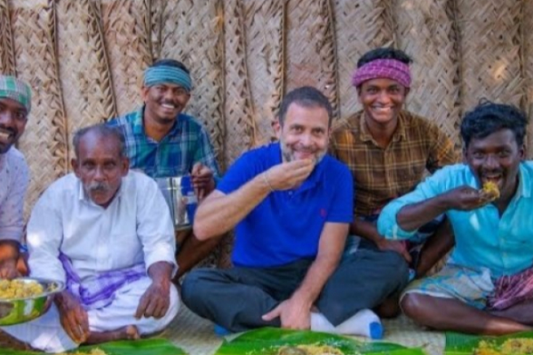 நானும் உங்களோடு உணவு சமைக்கிறேன் - கிராமத்தினருடன் இணைந்து காளான் பிரியாணி செய்த ராகுல் காந்தி! | Rahul Gandhi Village Cooking
