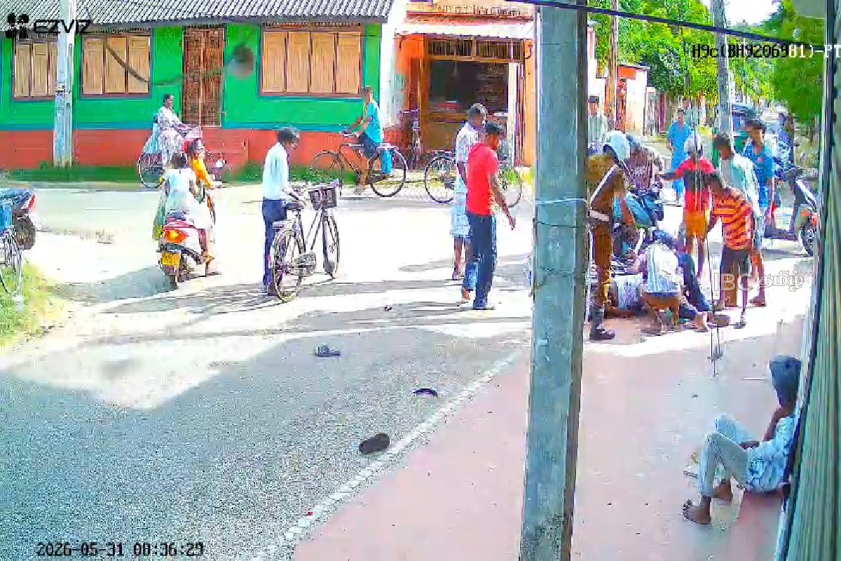 யாழில் காவல்துறை துரத்தி வந்த மோட்டார் சைக்கிளால் ஏற்பட்ட விபரீதம் | One Person Critical Condition In Jaffna Accident