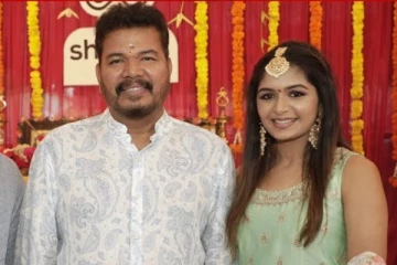 ஷங்கரின் மகள் நடிகை அதிதி ஷங்கரை சிறு வயதில் பார்த்துள்ளீர்களா.. குடும்பமாக ஒன்றாக எடுத்துக்கொண்ட புகைப்படம்