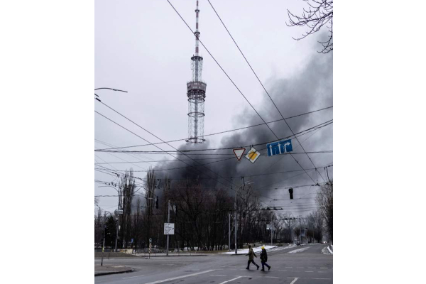 உக்ரைன் தலைநகர் கீவ் தொலைக்காட்சி கோபுரம் மீது ரஷ்யா எவுகணை தாக்குதல்! | Ukraine Russia War Kyiv Tv Tower Bomb Explosion