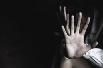 பலவந்தமாக மதுபானத்தை கொடுத்து சிறுமி வன்புணர்வு-24 வயதான நபர் கைது