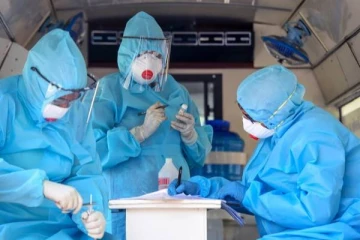 யாழிலிருந்து வெளிநாடு செல்ல முற்பட்ட 16 பேருக்கு பரிசோதனையில் வெளிவந்த தகவல்