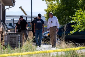 அஸ்தியில் மோசடி செய்த அமெரிக்கர் ; குவிக்கப்பட்டு கிடந்த சடலங்கள்