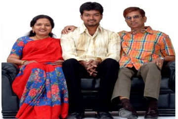 தாய் - தந்தைக்கு எதிராக நடிகர் விஜயின் அதிரடி நடவடிக்கை