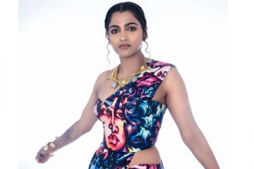 கிளாமர் உடையில் நடிகை தன்ஷிகா.. லேட்டஸ்ட் போட்டோஷூட் ஸ்டில்கள்