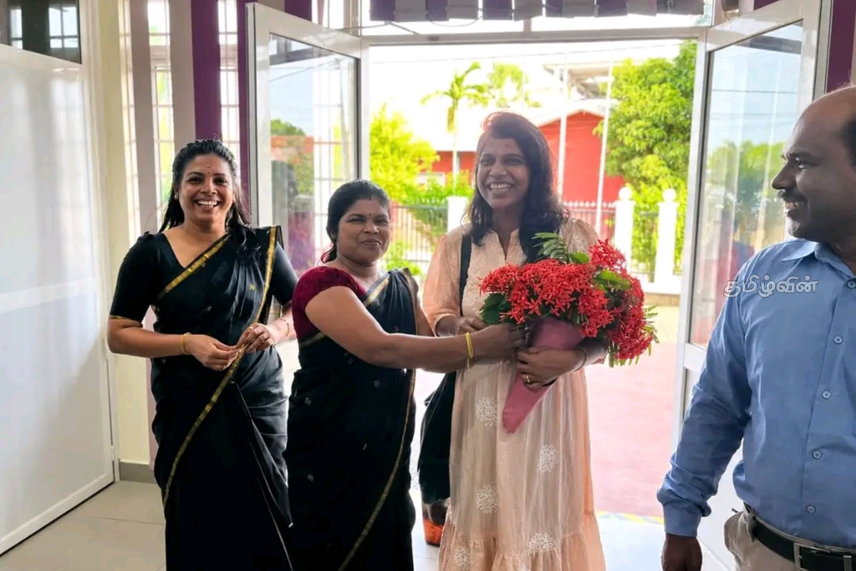 பூநகரி பிரதேச செயலகத்தின் புதிய உதவிப் பிரதேச செயலாளர் கடமையேற்றல் | New Divisional Secretary Of The Poonagara பூநகரி பிரதேச செயலகத்தின் புதிய உதவிப் பிரதேச செயலாளர் கடமையேற்றல் | New Divisional Secretary Of The Poonagara