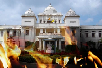 தீயில் கருகிய தமிழர் வரலாறு..! சிங்கள ஆதிக்கத்தின் மற்றுமொரு கோரம் (Video)