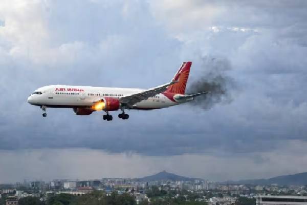 லண்டனிலிருந்து புறப்பட்டு நடுவானில் சென்ற விமானம் அவசரமாக தரையிறக்கம்! உயிர் தப்பிய பயணிகள் | Air India Fuel Switch Glitch Investigation