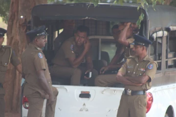 யாழில் பொலிஸ் சுற்றிவளைப்பில் இருவர் அதிரடி கைது!