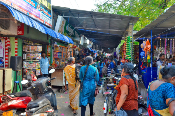 யாழ் சந்தைகளில் போதைப்பொருள் வியாபாரிகளின் அட்டகாசம்; கண்டுகொள்ளாத பொலிஸார்; பொது மகன் மீது தாக்குதல்! | Drug Dealers In Tirunelveli Kokuvil Markets யாழ் சந்தைகளில் போதைப்பொருள் வியாபாரிகளின் அட்டகாசம்; கண்டுகொள்ளாத பொலிஸார்; பொது மகன் மீது தாக்குதல்! | Drug Dealers In Tirunelveli Kokuvil Markets