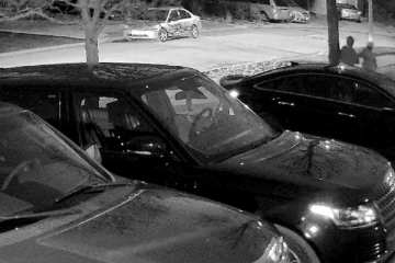 கனடாவில் பெண் ஒருவரை கொடூரமாக தாக்கிய நபர்; பொலிஸார் விடுத்த எச்சரிக்கை