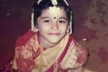 சிறுவயதில் அழகாக இருக்கும் இந்த குழந்தை யார் தெரியுமா?- இவங்க தானாம்