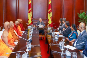 ஜனாதிபதியிடம் "இமயமலைப் பிரகடனம் ” கையளிப்பு