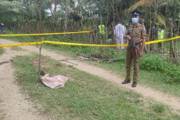 முல்லைத்தீவில் கட்டுத்துவக்கு வெடித்து குடும்பஸ்தர் பலி (Photos)